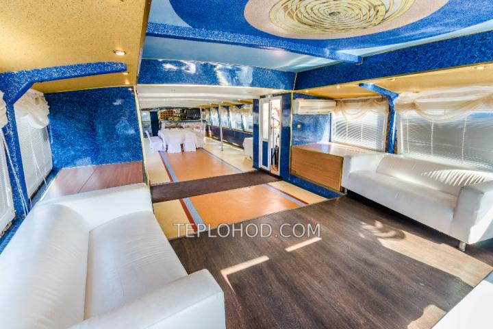 Теплоход “Алегрия”