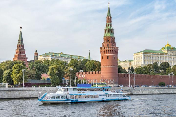 Теплоход “Алина Браво”