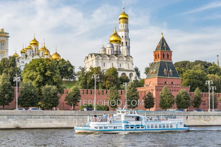 Теплоход “Алина Танго”