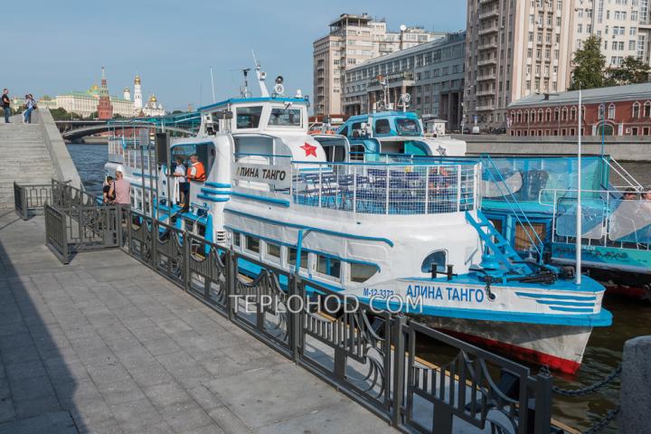 Теплоход “Алина Танго”
