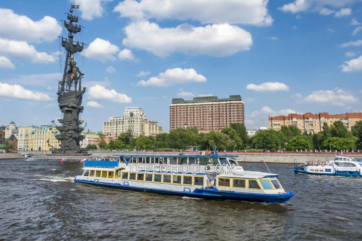 Теплоход “Амели”