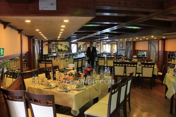 Теплоход “Анна Каренина”