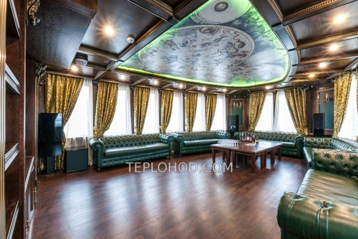 Теплоход “Артурс”