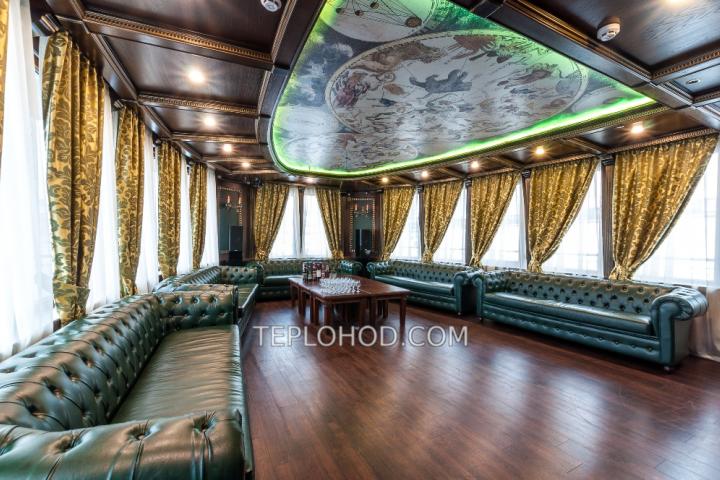 Теплоход “Артурс”