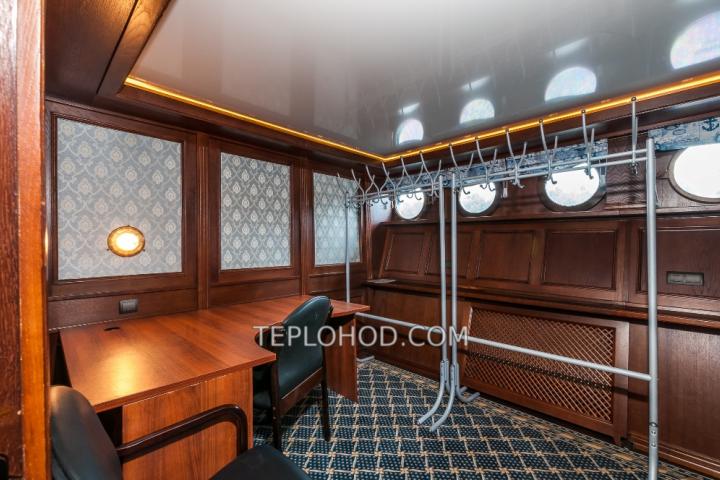 Теплоход “Артурс”