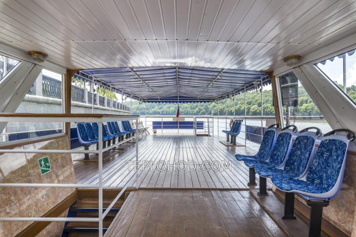 Теплоход “Августина”