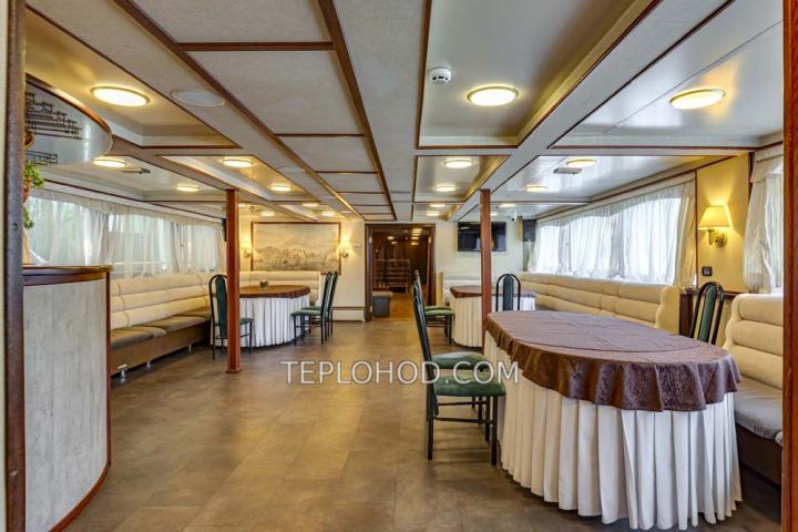 Теплоход “Барс”