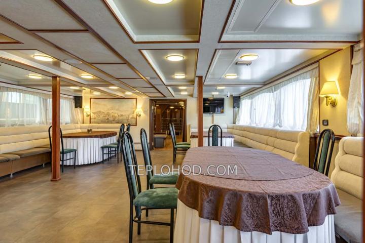 Теплоход “Барс”