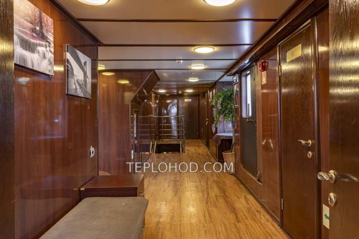 Теплоход “Барс”