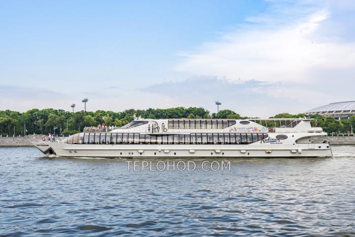 Теплоход “Баттерфляй”