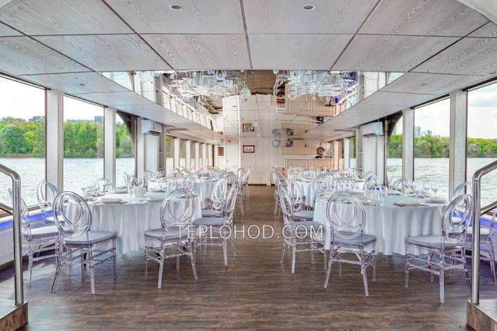 Теплоход “Благодать”