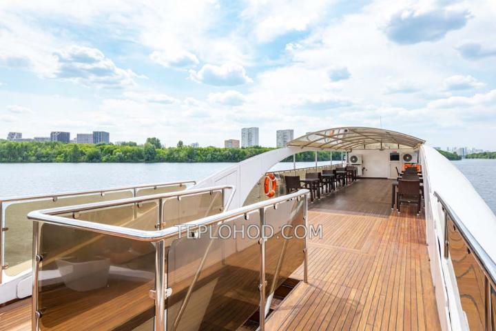 Теплоход “Благодать”