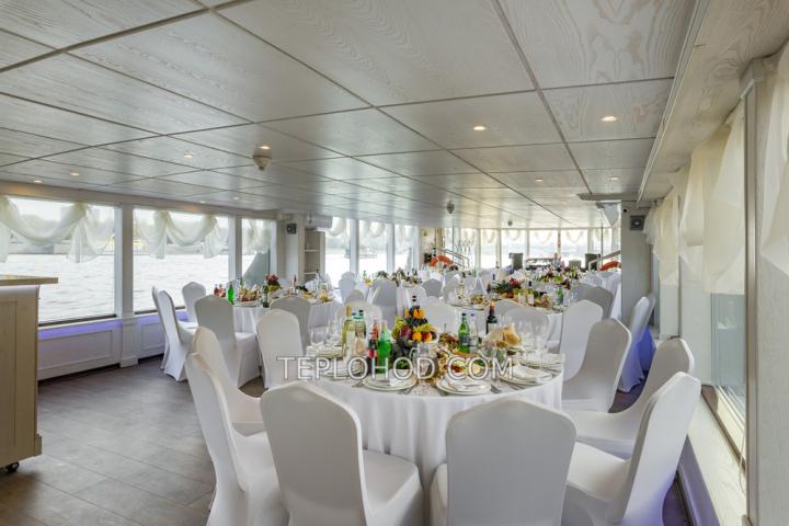 Теплоход “Благодать”