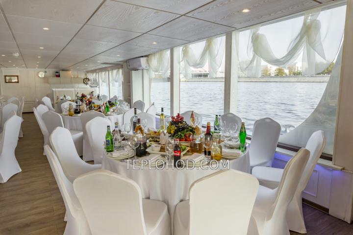 Теплоход “Благодать”