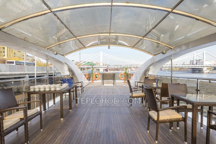 Теплоход “Благодать”