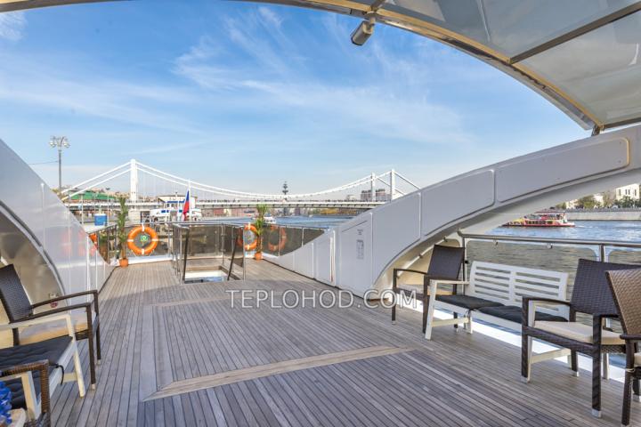 Теплоход “Благодать”