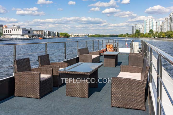 Теплоход “Богема”