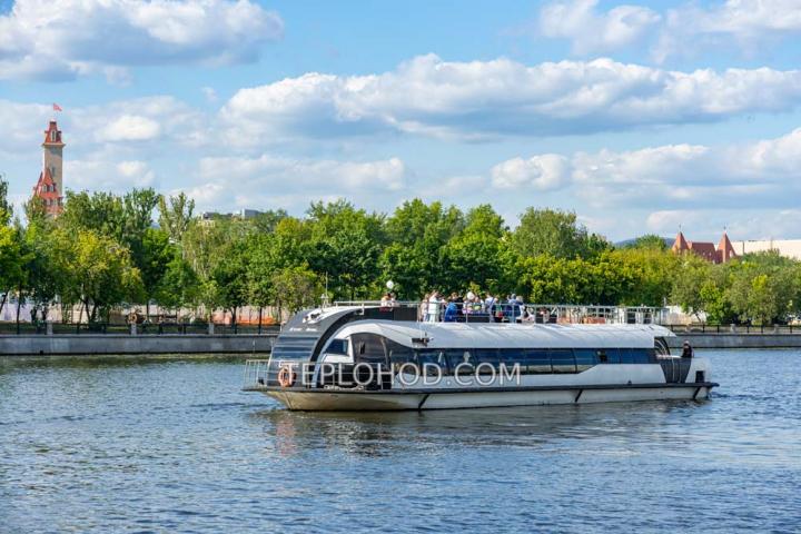 Теплоход “Богема”