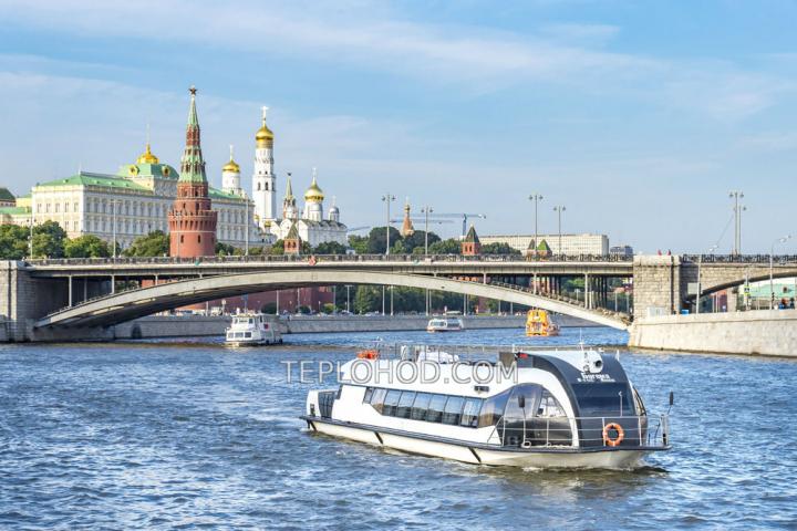 Теплоход “Богема”