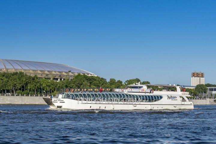 Теплоход “Бон-Вояж”