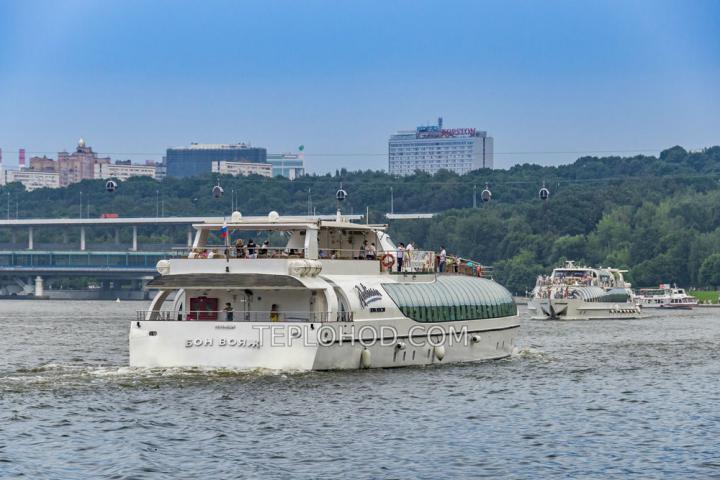 Теплоход “Бон-Вояж”