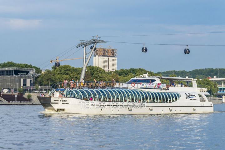 Теплоход “Бон-Вояж”