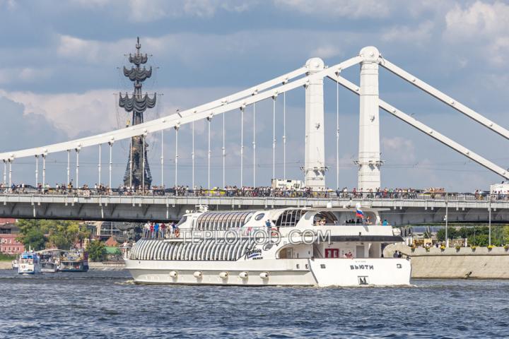 Теплоход “Бьюти”