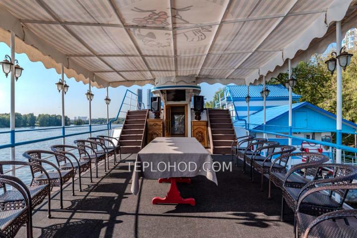 Теплоход “Чижик”