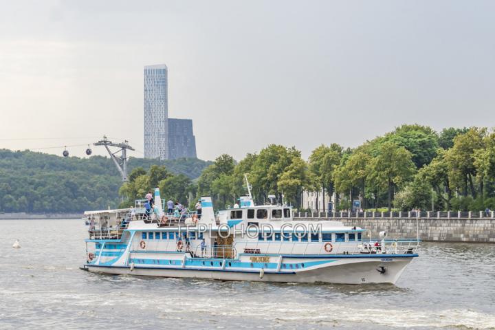 Теплоход “Чижик”