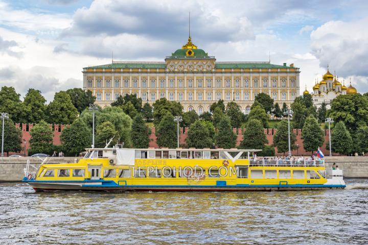 Теплоход “Добрыня”