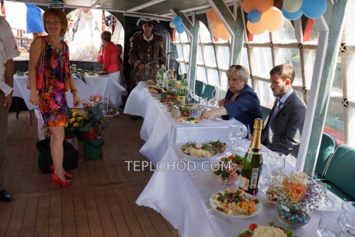 Теплоход “Джон Сильвер”