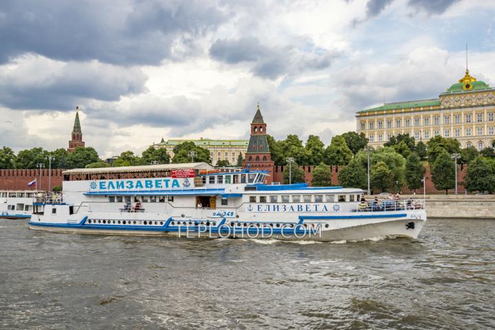 Теплоход “Елизавета”