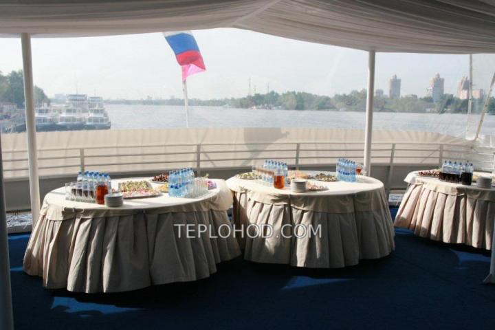 Теплоход “Федор Ушаков”