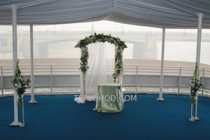 Теплоход “Федор Ушаков”