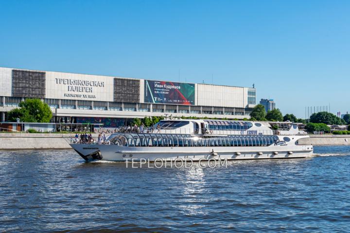 Теплоход “Феличита”