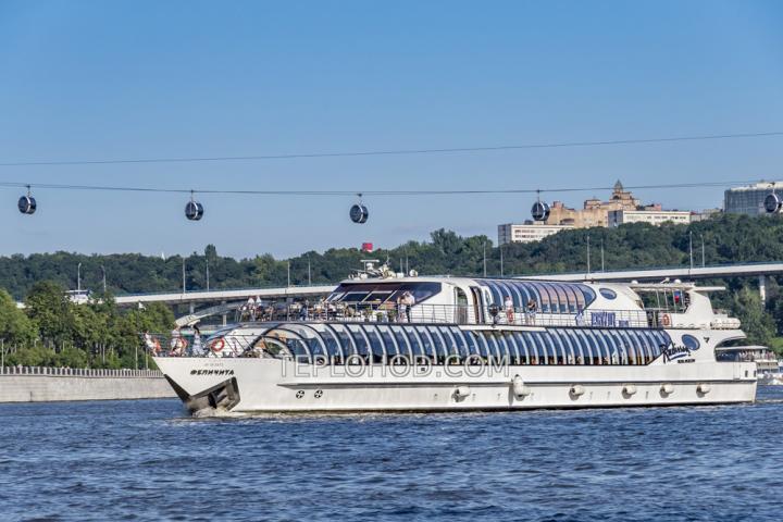 Теплоход “Феличита”