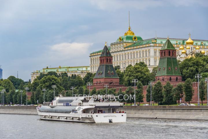 Теплоход “Феличита”