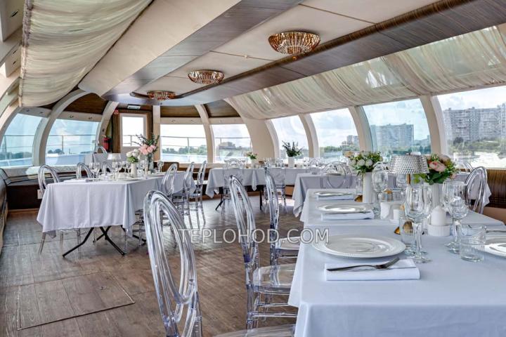 Теплоход “Гнездо Глухаря”