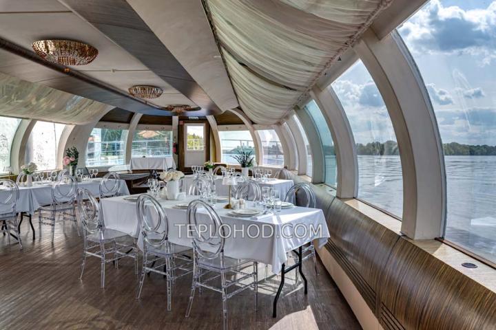 Теплоход “Гнездо Глухаря”