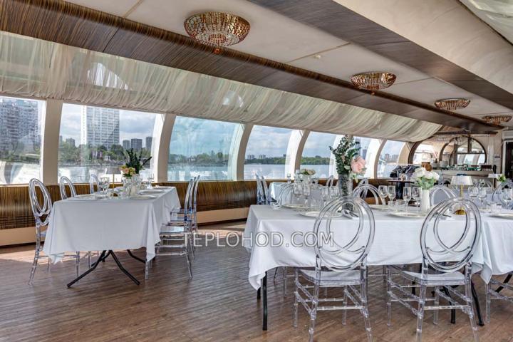 Теплоход “Гнездо Глухаря”