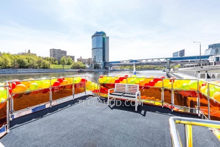 Теплоход “Гнездо Глухаря”