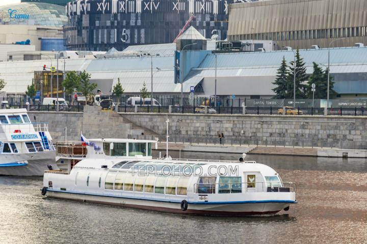 Теплоход “Гнездо Глухаря”