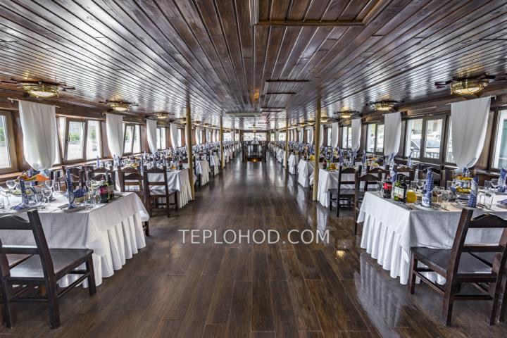 Теплоход “Гжель”