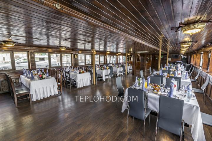 Теплоход “Гжель”