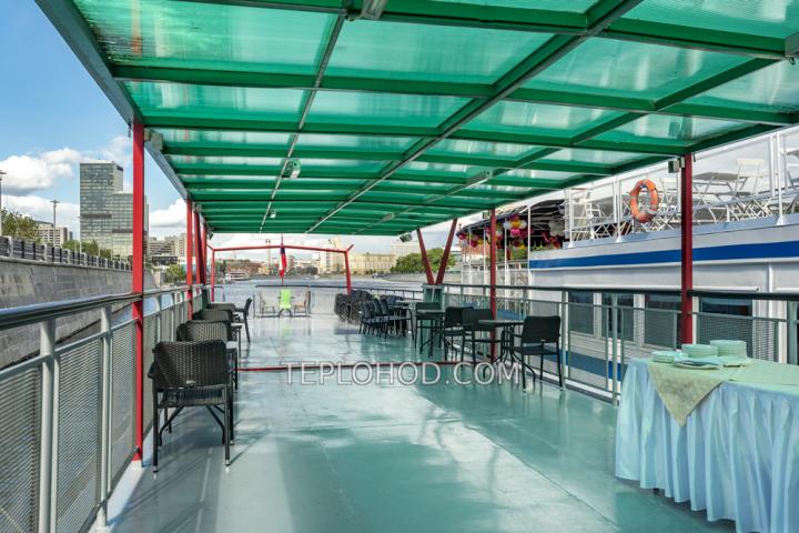 Теплоход “Император”