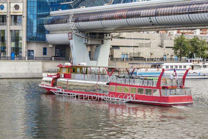 Теплоход “Император”