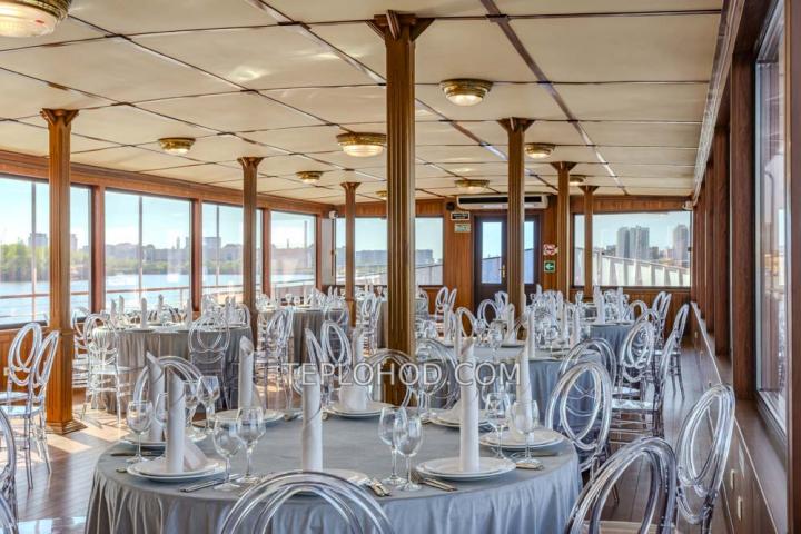 Теплоход “Императрица”