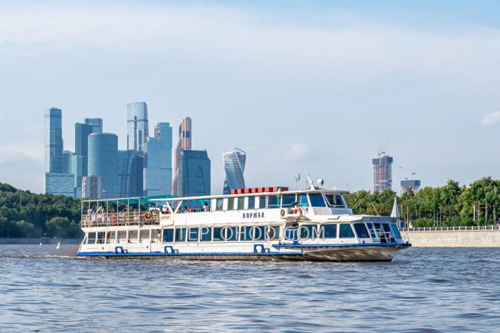 Теплоход “Кармэл”