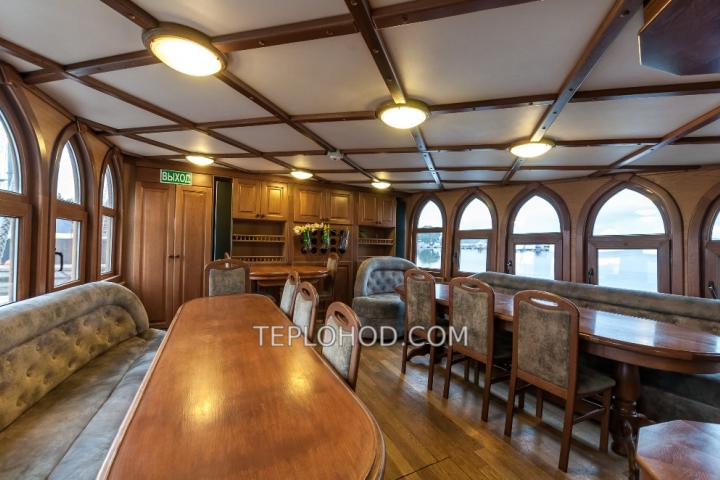 Теплоход “Кастор-1”