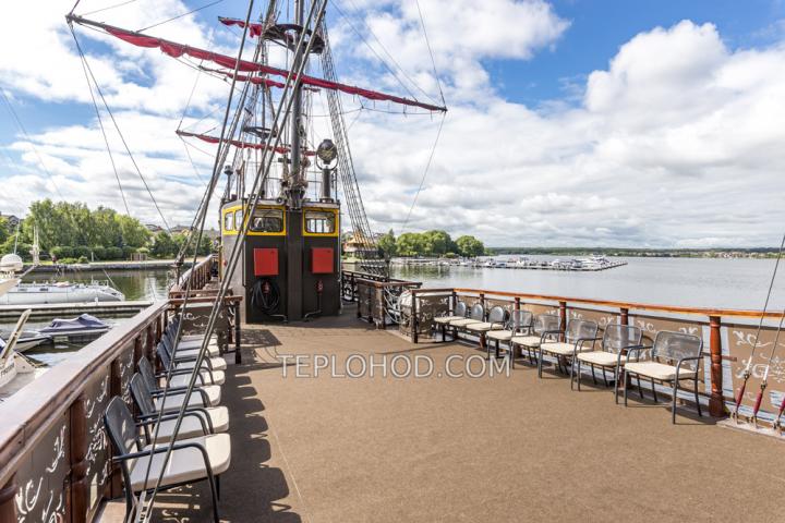 Теплоход “Кастор-1”